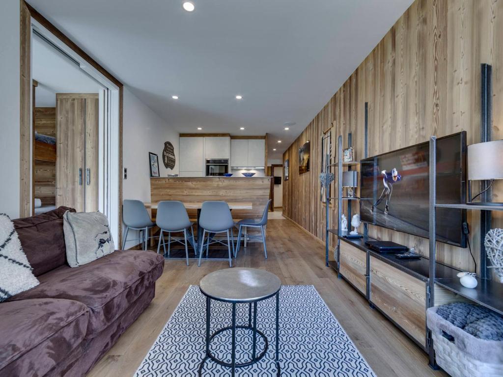 Charmant T3 rénové, ski aux pieds, Val Claret, 5-6 pers, WiFi inclus - FR-1-889-33 - 5