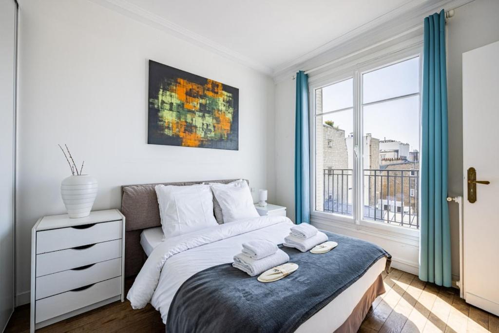 Paris 8th arrondissement - Champs Elysées - Balcony - 1 bedroom - 1