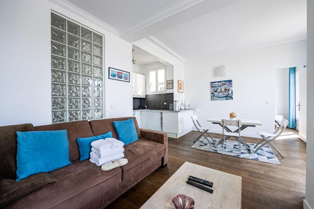 Paris 8th arrondissement - Champs Elysées - Balcony - 1 bedroom - 5