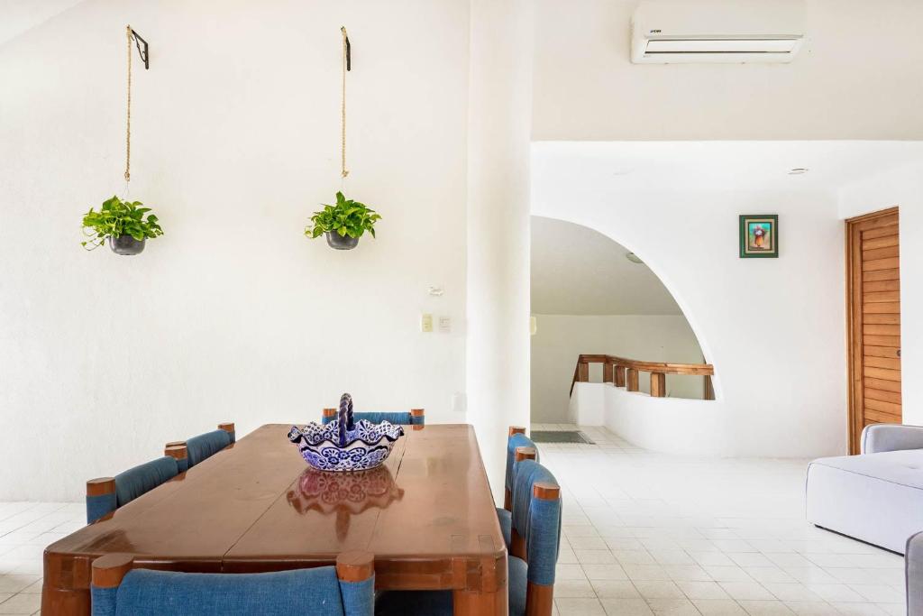 Matuk Beach House I Playacar 1 - 4
