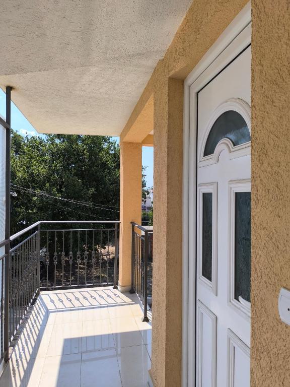 Apartmani Gvaki - 1