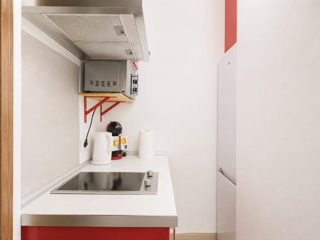 VIS112 - Central Studio with AC and Lift - 5 min Walk to the Pedestrian Centre - 5