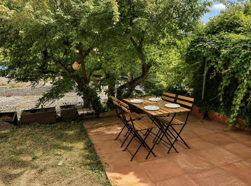 Le jardin secret au coeur du village - 1
