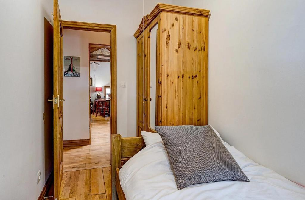 Cozy Apartment with Garden Near Chamonix - 3