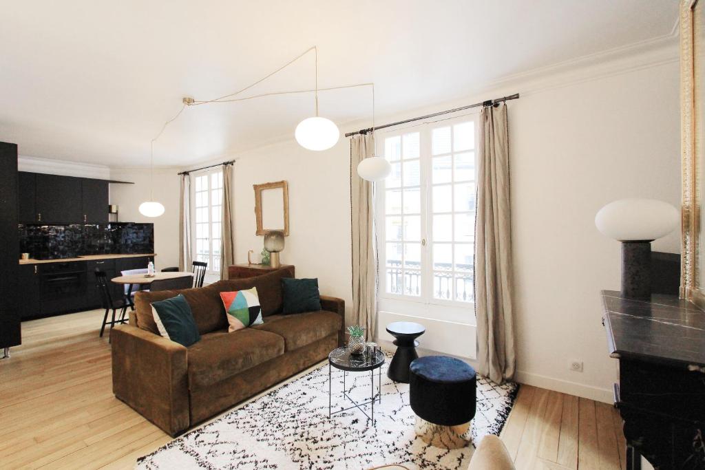 Bel appartement 1 chambre Paris 7ème à 5min à pieds de la Tour Eiffel - 1