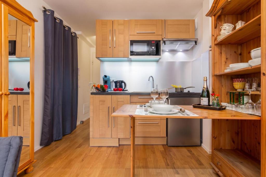 Apt Paccard305 Central Chamonix Studio, near Brevent lift for 2 - Happy Rentals - 5