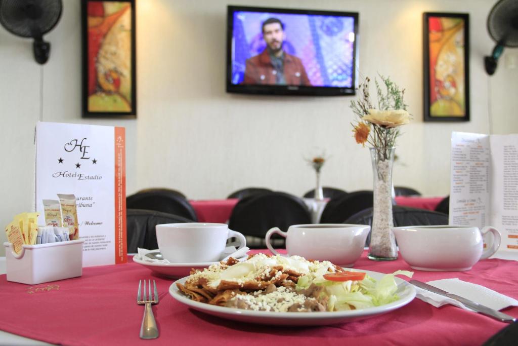 Food and beverages, Hotel Estadio in Guadalajara