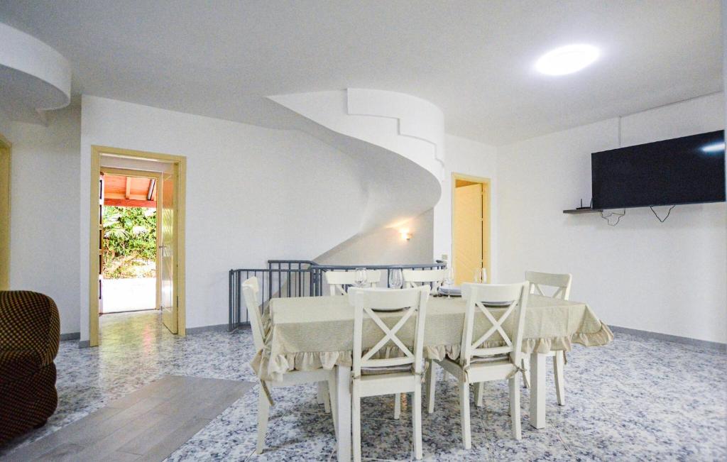 Pet Friendly Home In Porto Empedocle With Wifi - 4