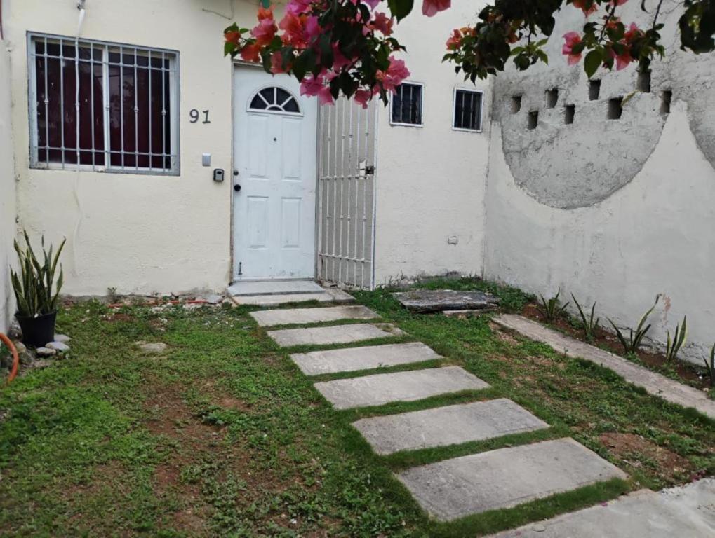 Linda Vista Garden Cancun, Privado con AC y WiFi Cerca de Transporte a Zona Hotelera - 2