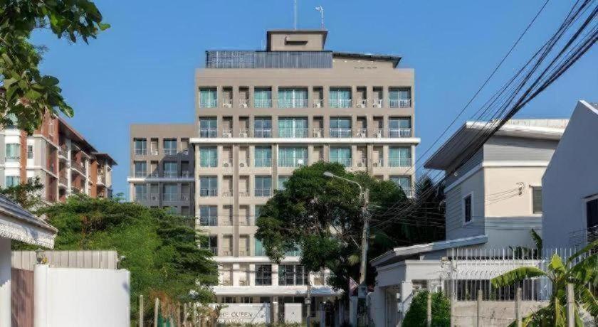 皇后宫酒店 (The Queen Palace)