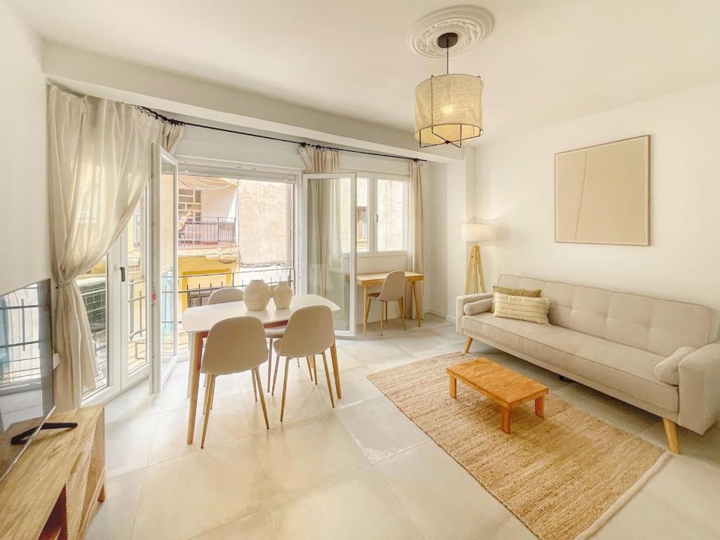 Eduardo Pérez Apartment - 3 Bedrooms - 1
