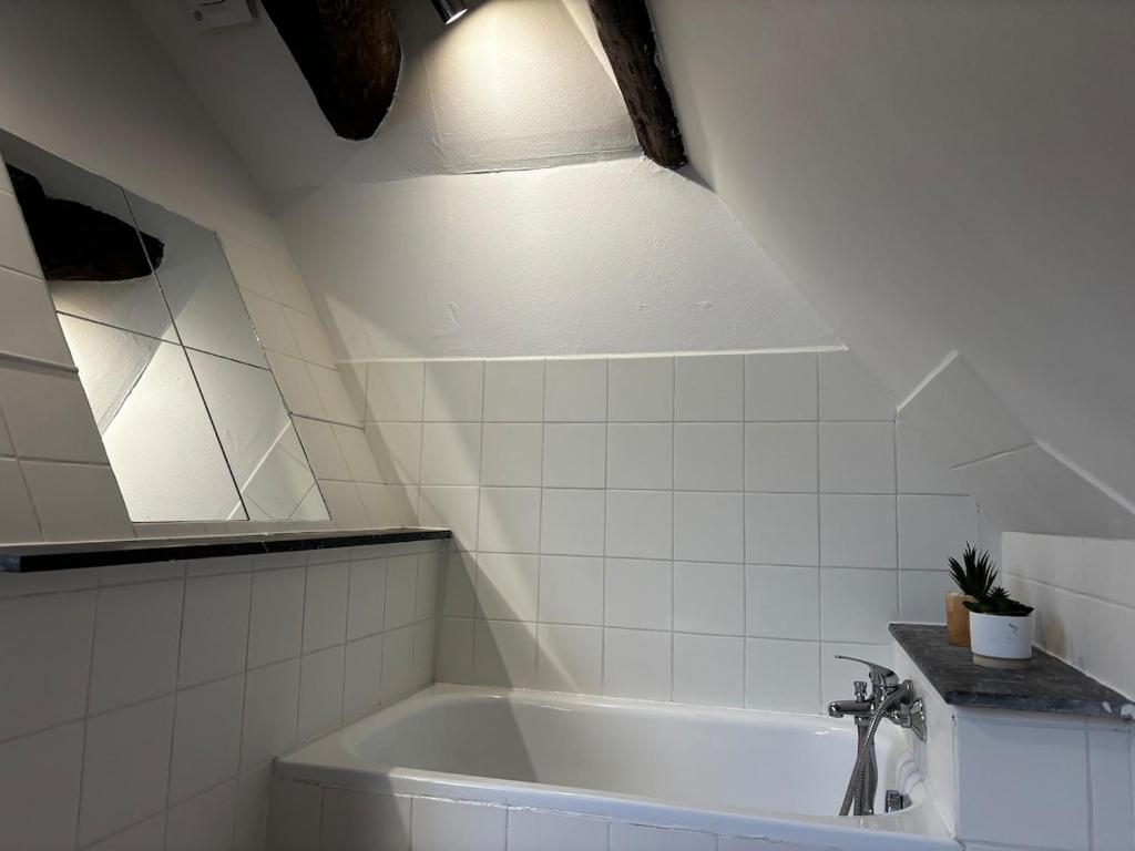 Studio cosy rénové Gare à 2min Centre ville - 2