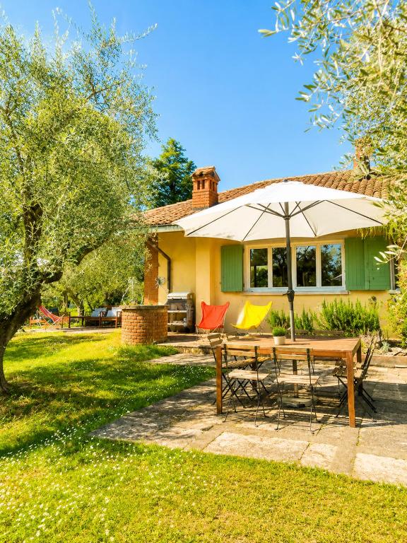 Villa Sweet Flower - with Private Pool and Garden - 3