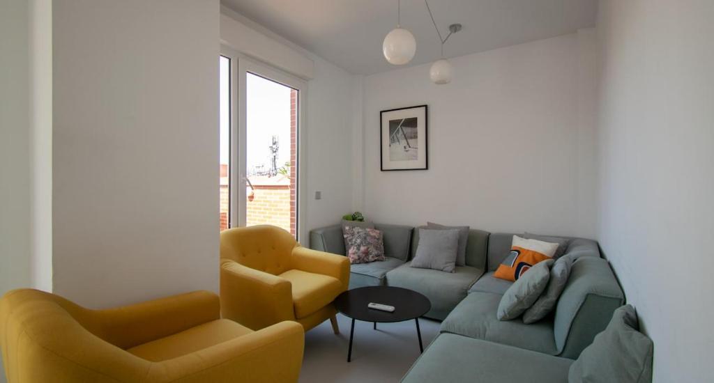 All-inclusive private room Coliving Tetuán - 2