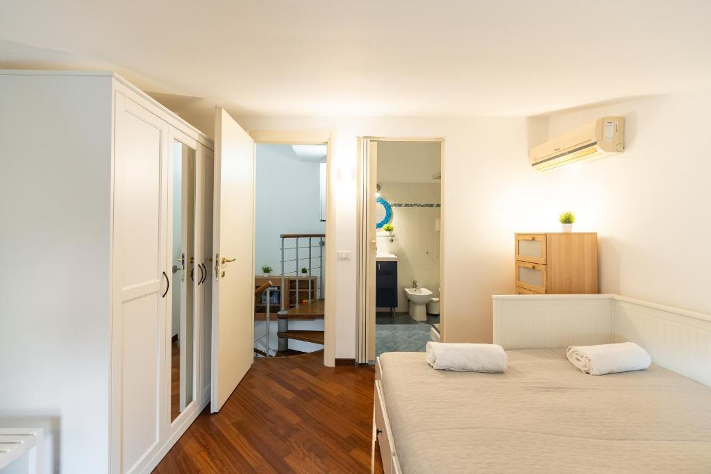 Ermes - 2 Suites with Private Bathroom - 5