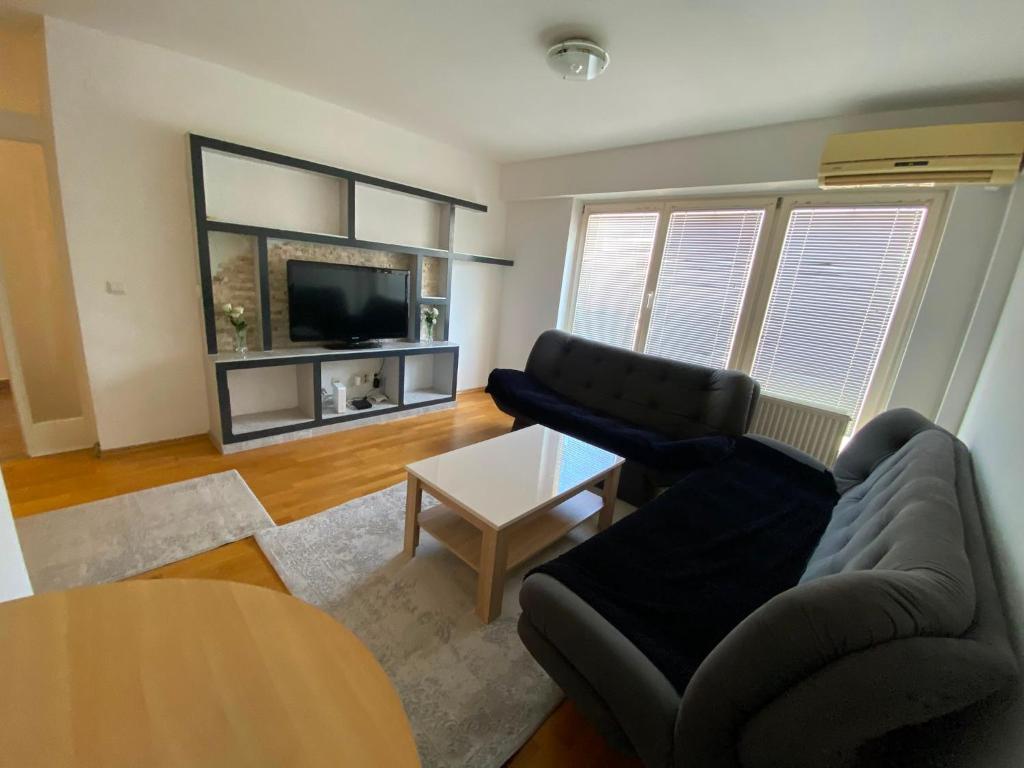 MARSHAL Apartments - 1