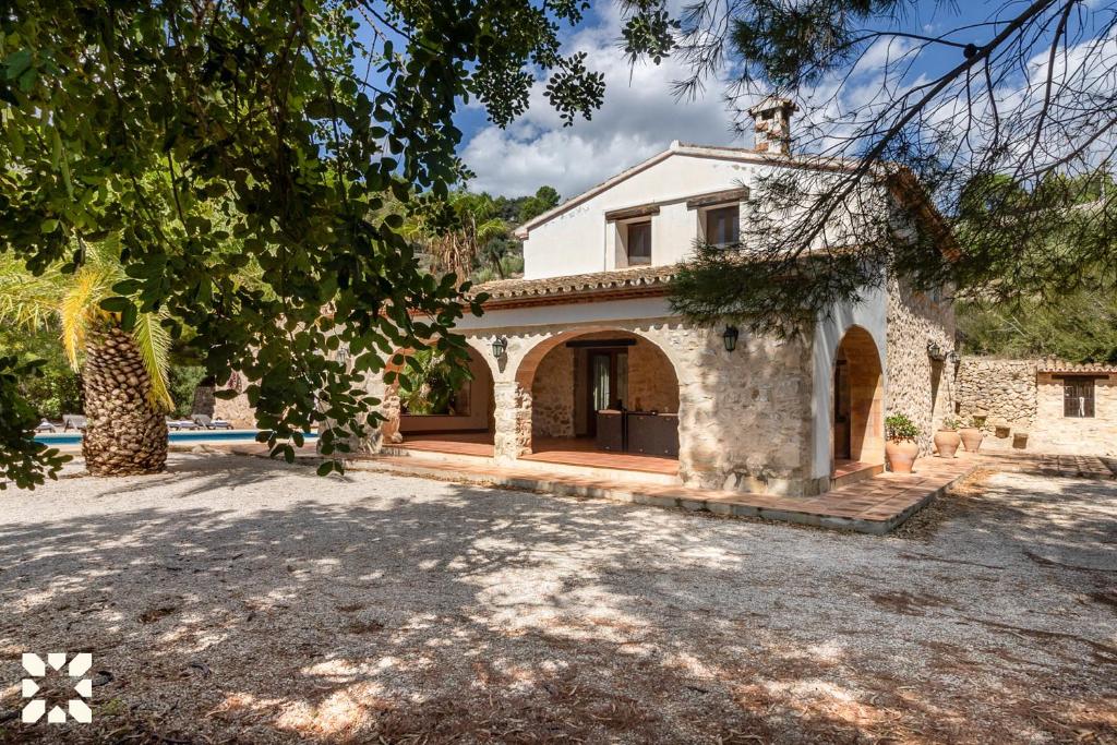 Villa Fantaxat by Abahana Villas - 5