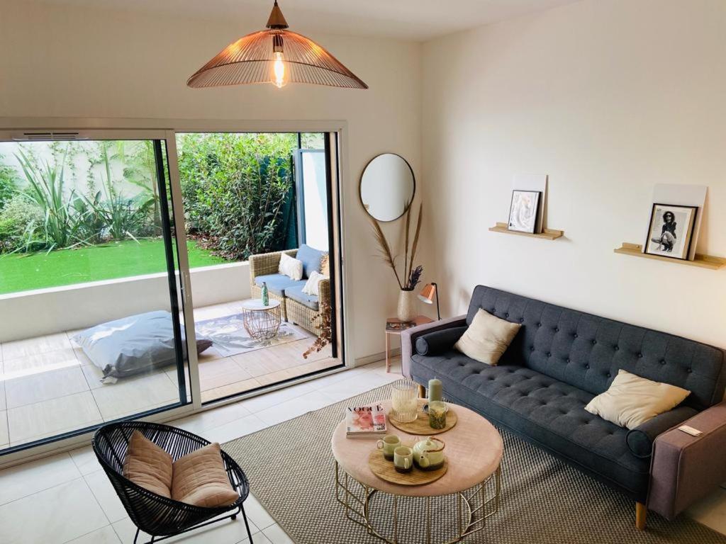 Cannes Croisette Garden Retreat Parking & AC - 1