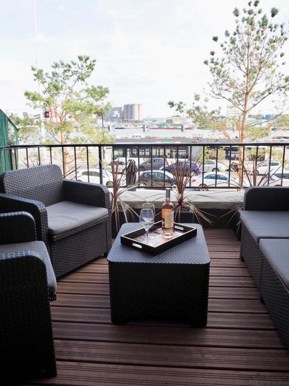 L'UNESCO PERRET bel appartement de 3 chambres avec vue sur le port - 1