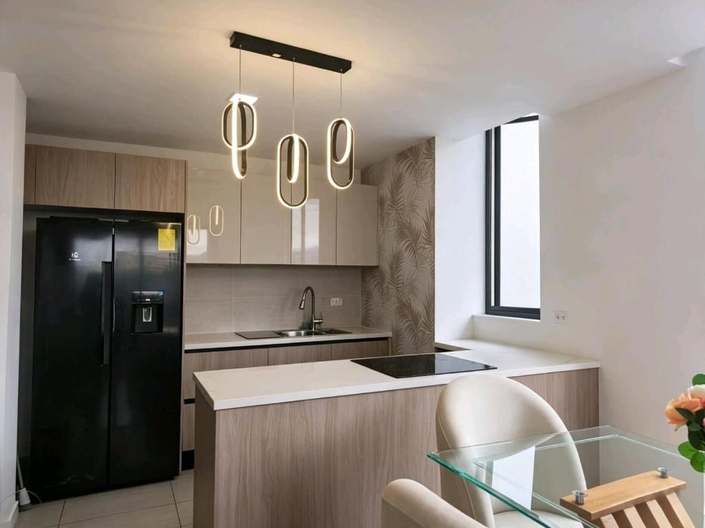 Beautiful apartment with a balcony, Iñaquito area - 3