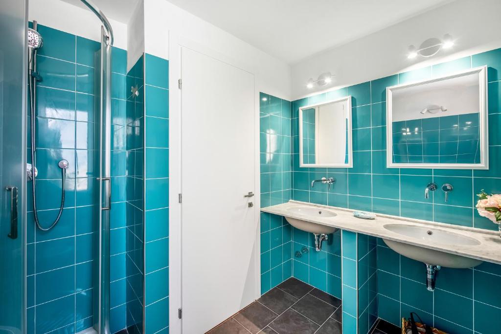 High Roof Apartment - Happy Rentals - 5
