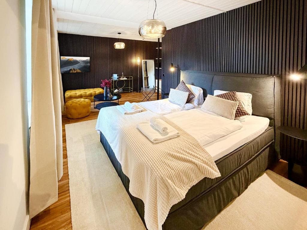 DU GLACIER Boutique & Traditions Hotel - 4