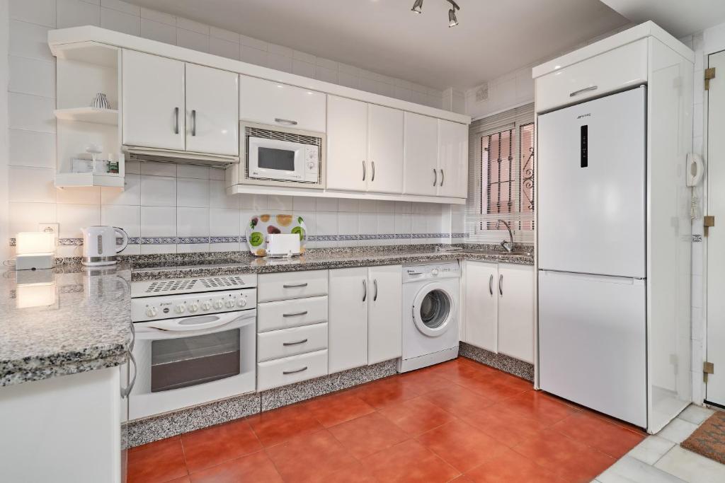 Superb Apartment Nerja - 2