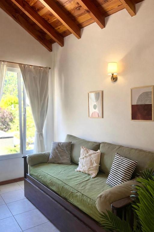 Centrico departamento con cochera privada - 5