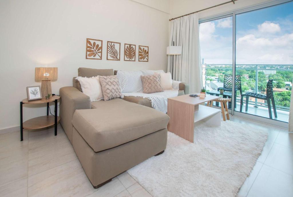 Cozy Two-Bedroom Apartment in Agora Villa Morra - 1