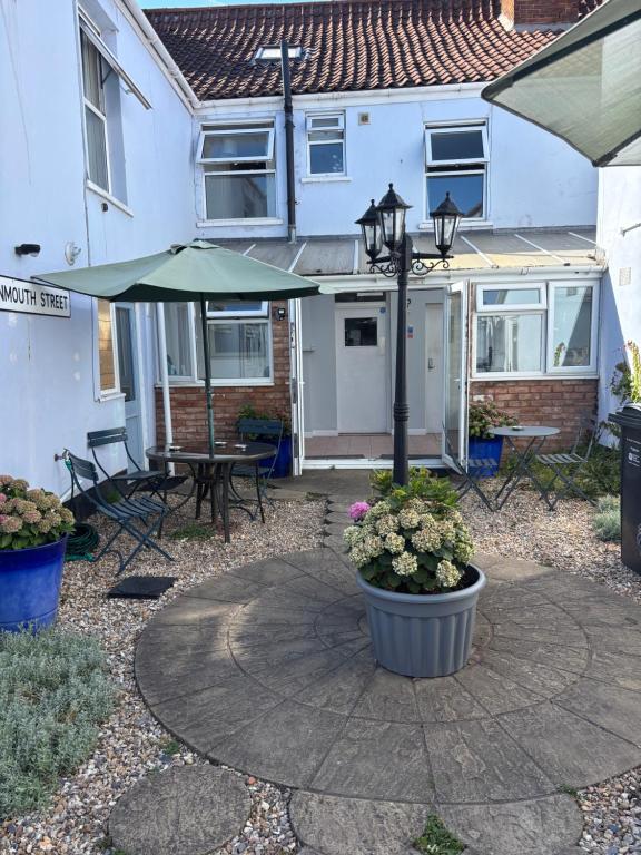 Admiral Blake Guest House photo 5