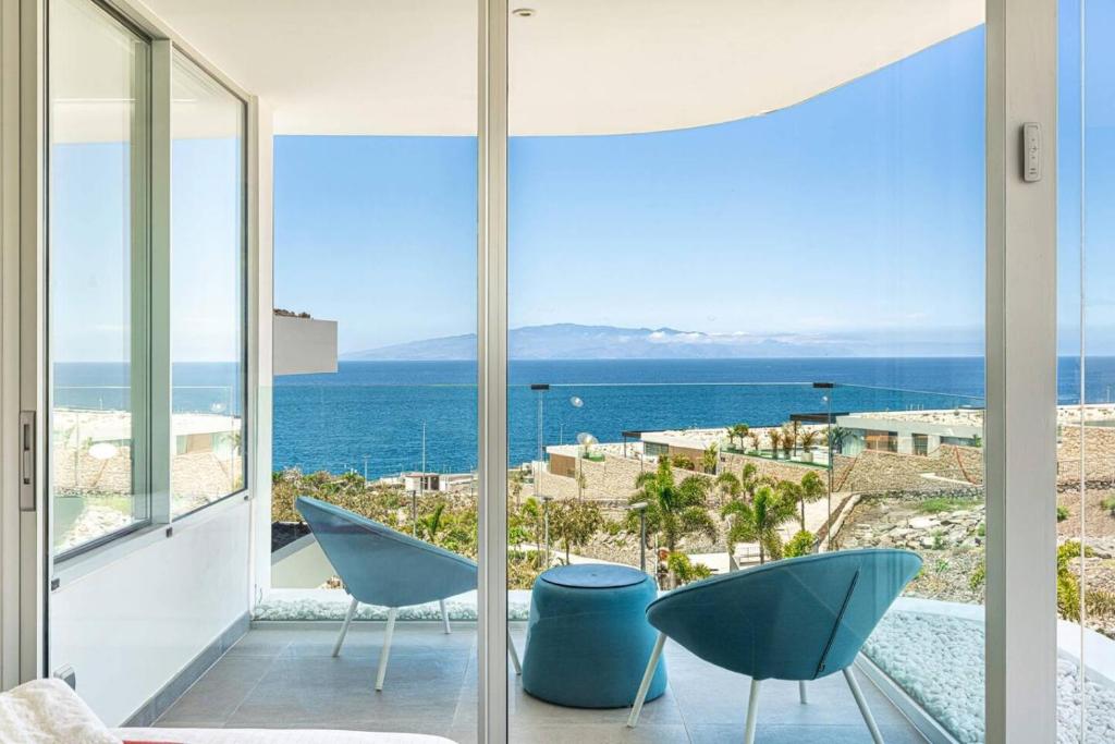 Exclusive private villa with endless ocean views - 2