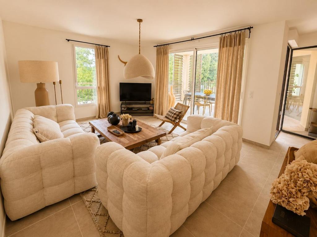 Saint Rémy De Provence à Pied Appartement avec Piscine & Parking - 2