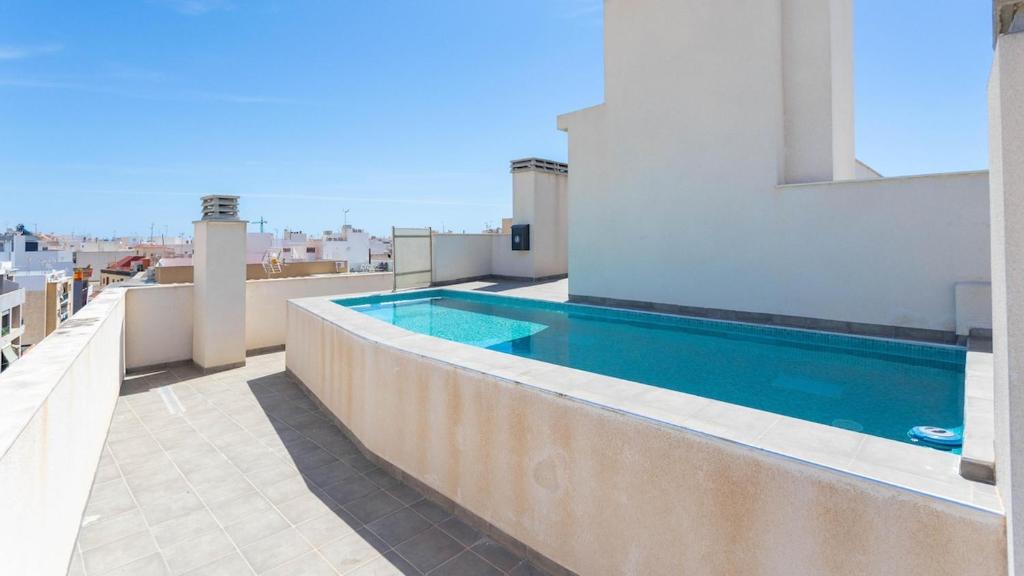Estudio moderno con piscina a 380 m de la playa - 4