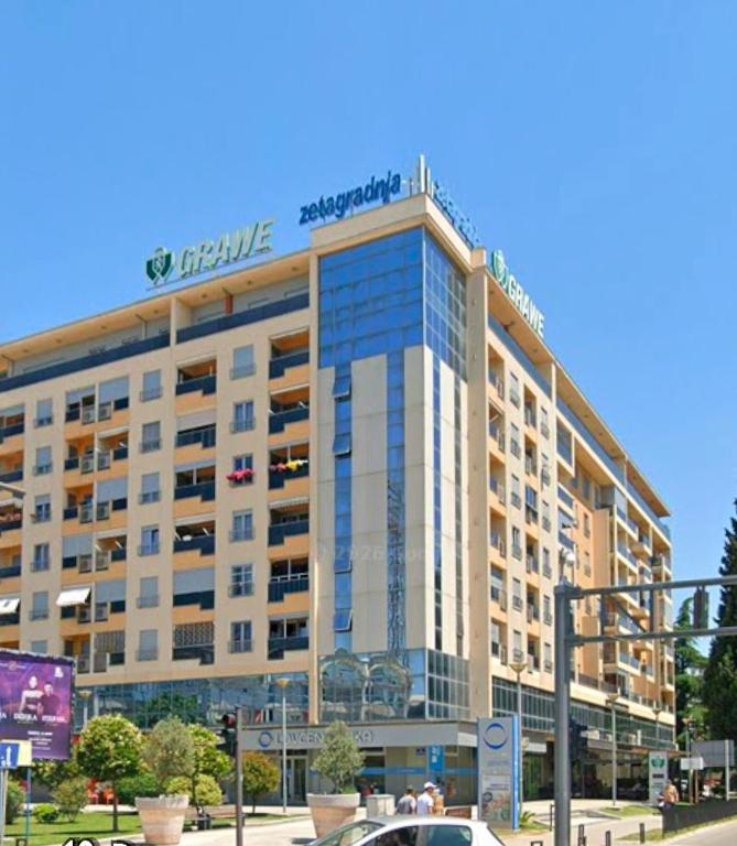 LUMA Apartments Center - 2