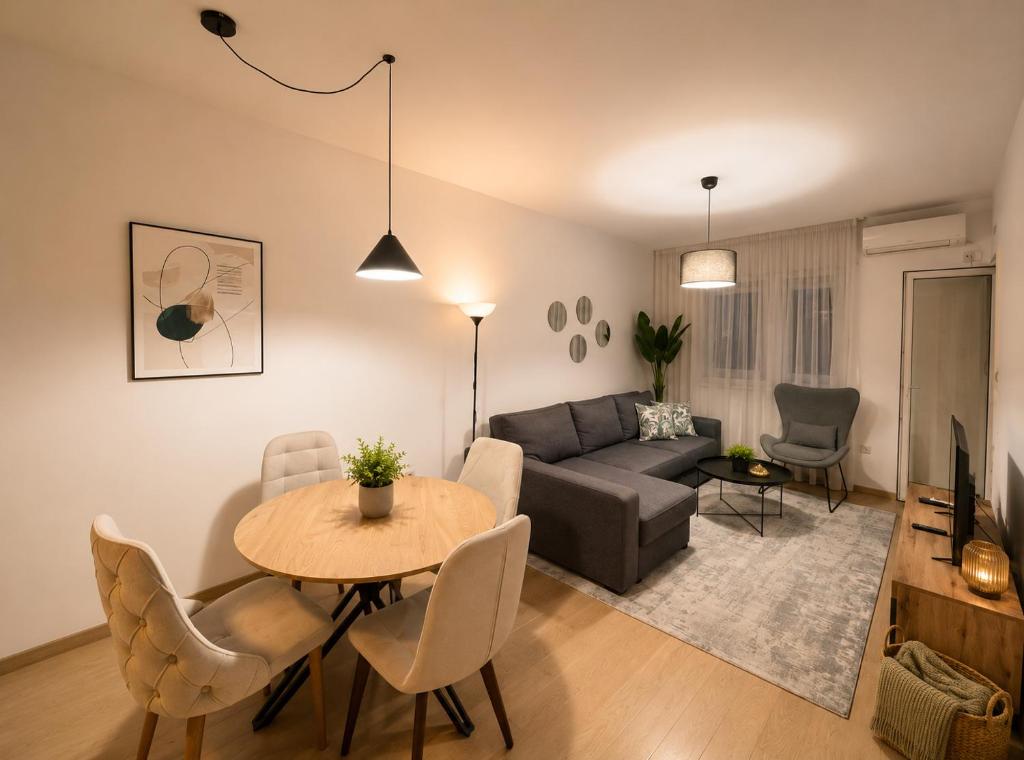 Astra City Apartment City Kvart near BIG Fashion Center - 1