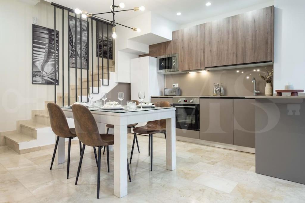 Lovely duplex near city center - 3