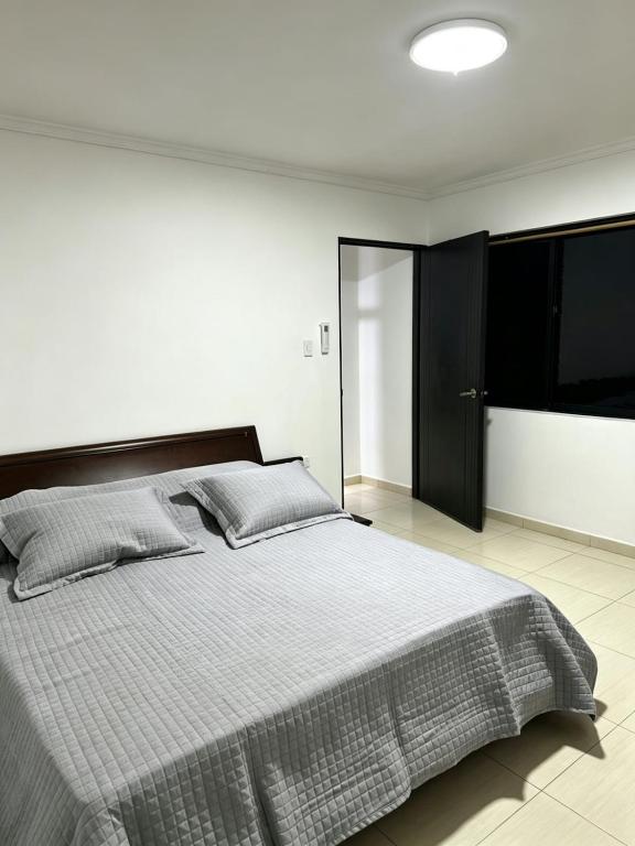 Moderno, comodo y con aire acondicionado en Yopal - 5