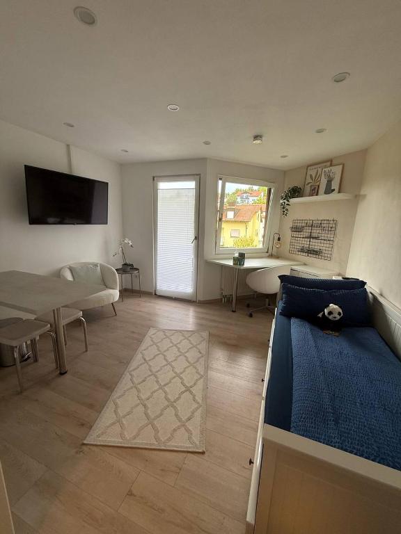 Cozy Apartment Close to University - 2