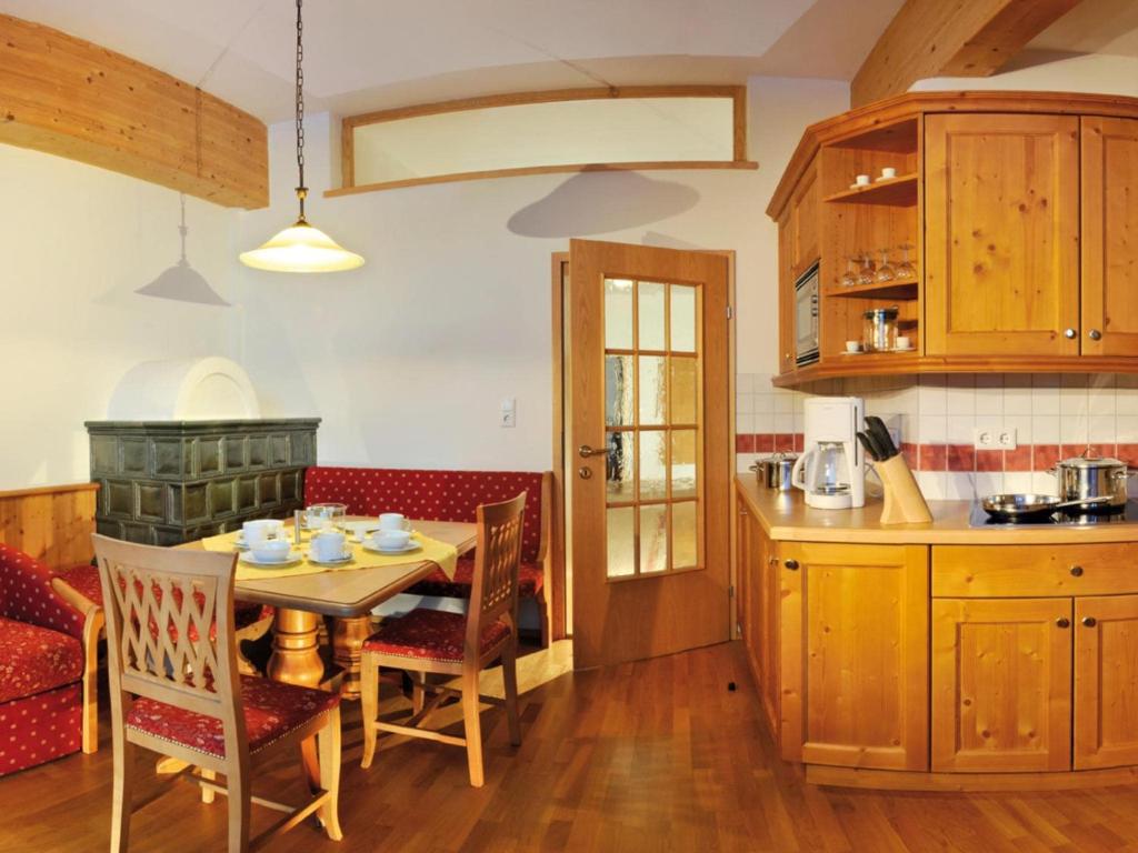 Alpine holiday apartment near a lake - 4