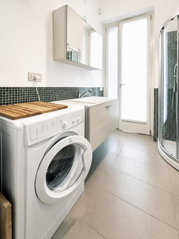 Elegant Balcony Apartment in Duomo AC WIFI and FREE WASHING MASHINE - 5