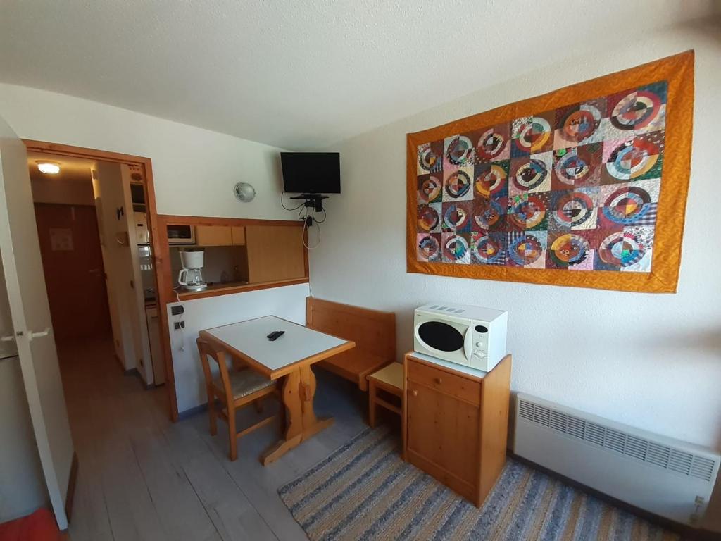 Studio à Valfréjus près des pistes, balcon ouest, 3 pers - FR-1-561-39 - 3