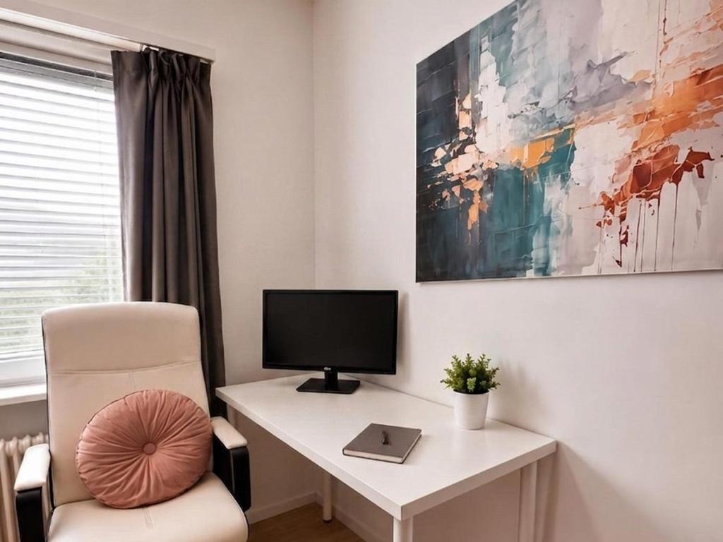 Iconic Lugano - New Modern Apartment with Free Garage, Mountain View, Fast Wifi and dedicated Workspace - 5