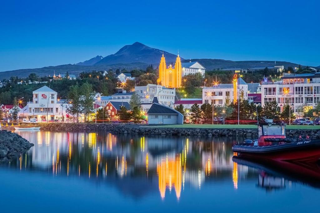 Saga Apartments Akureyri 전경