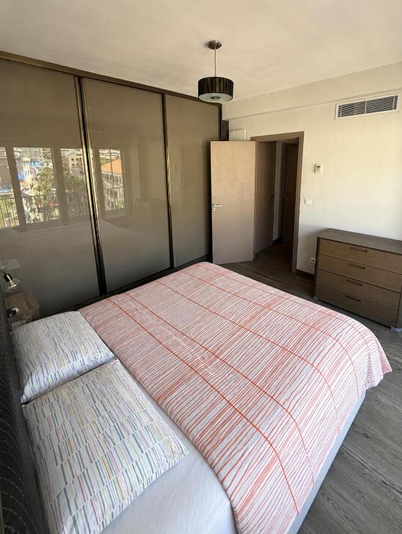 Appartement à Beaulieu-sur-Mer, Côte d'Azur, climatisé, avec terrasse - 2