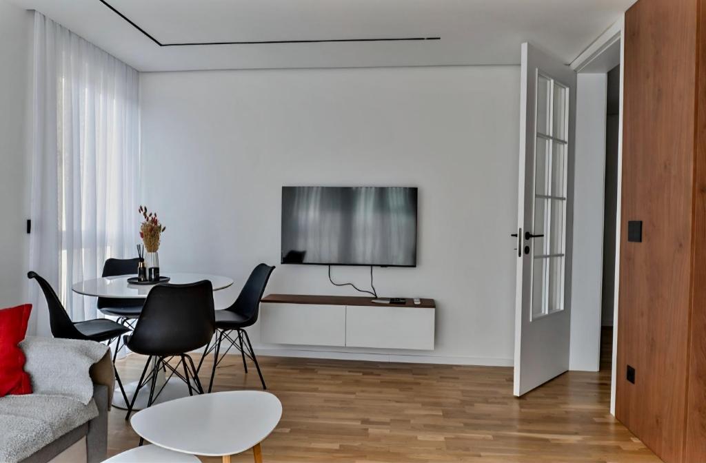 Sunset Apartment - 1