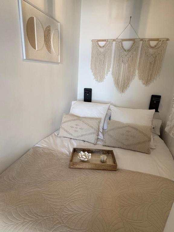Studio Jungle atypique avec salle de bain grotte Cour privée Centre Nîmes - 3