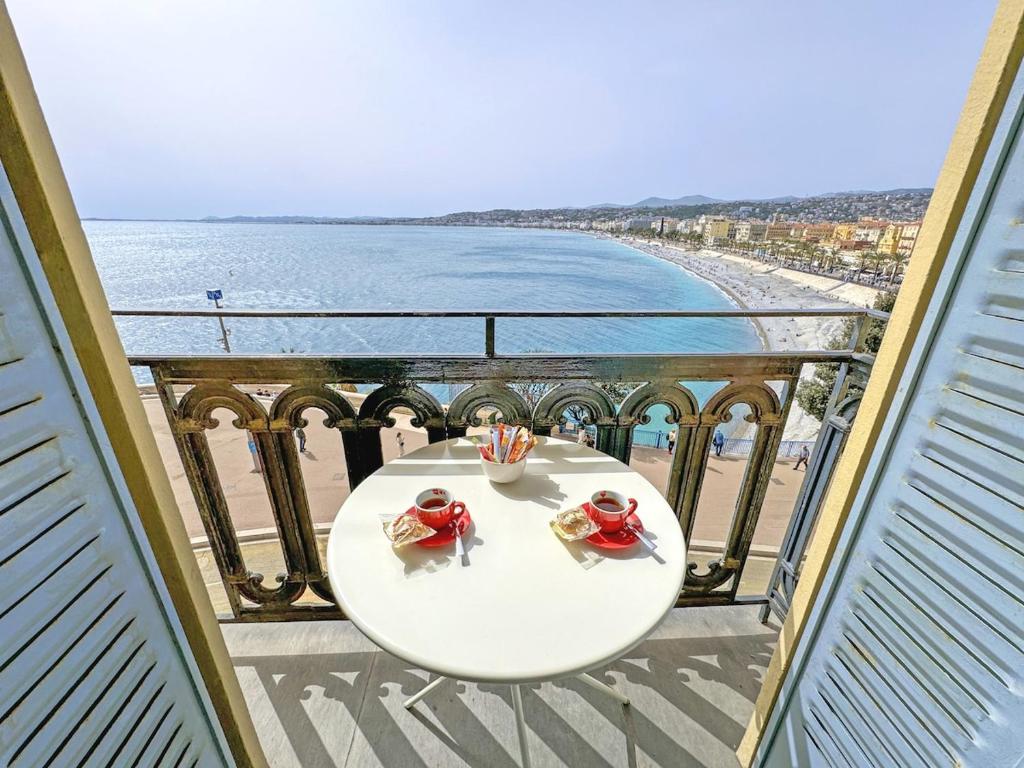 Exceptional Sea Front - 1