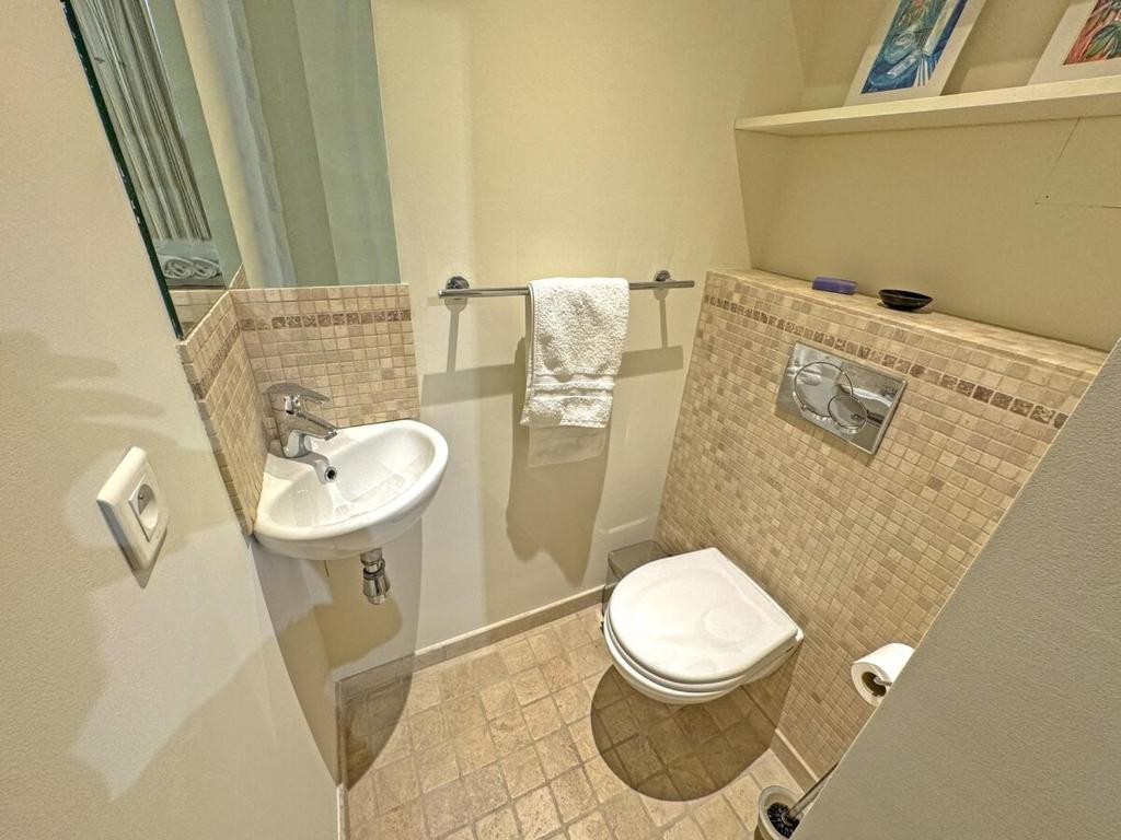 Exceptional Sea Front - 2