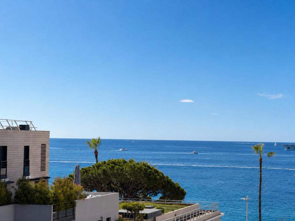 Sea view, beach within walking distance, Juan-les-Pins - 5