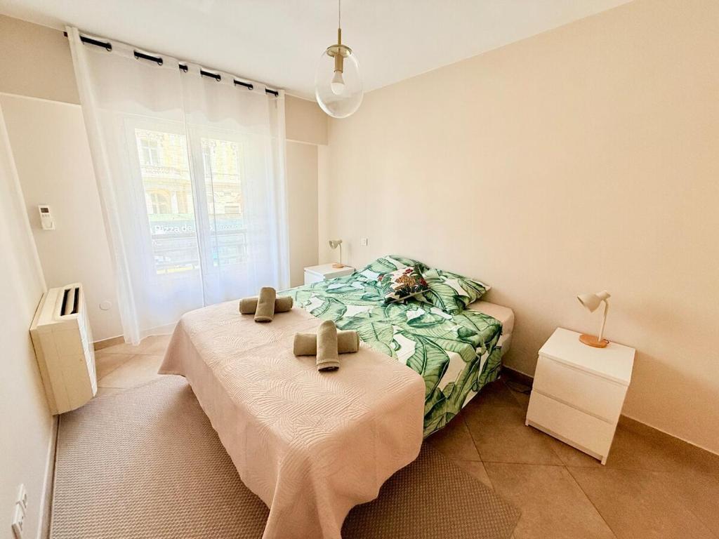 Elegant 2-bedroom apartment, luxury residence, large terrace - 2